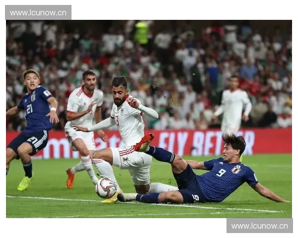 2016年足球联赛精彩回顾：赛季亮点、关键赛事与球员表现分析